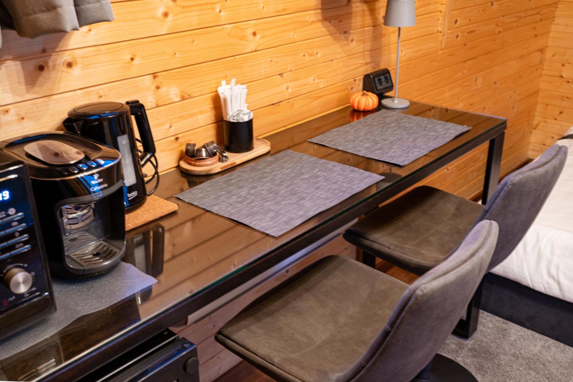 Glamp In Style Pods Resort Bran  Buitenkant foto